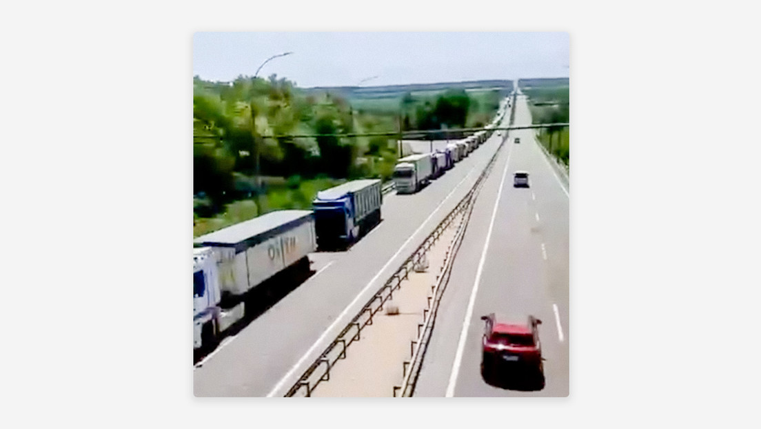 Camioneros bloquean una autopista en Ucrania en protesta por la movilización (VIDEO)