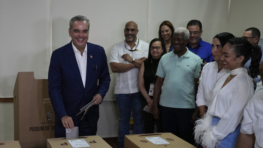 Luis Abinader lidera escrutinio de las presidenciales en República Dominicana