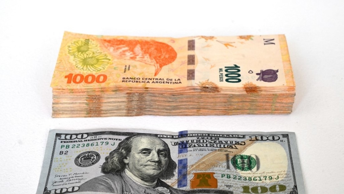 El dólar 'blue' en Argentina anota su mayor suba en cuatro meses