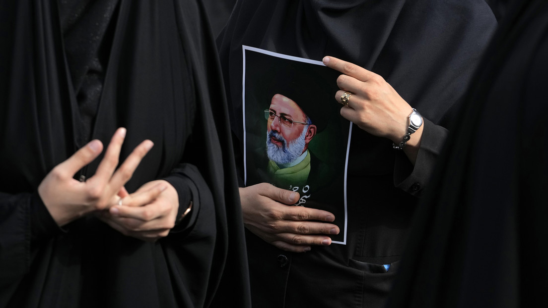 VIDEO: Las primeras imágenes del féretro del presidente iraní Ebrahim Raisi