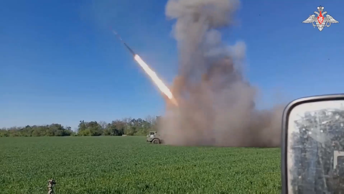 VIDEO: Lanzacohetes múltiples rusos Uragán frustran un contraataque ucraniano