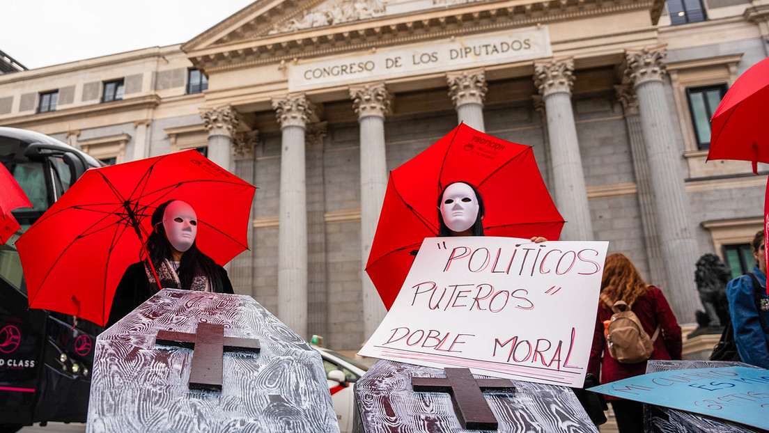 La ley de prostitución abre una grieta en el Gobierno de coalición de España