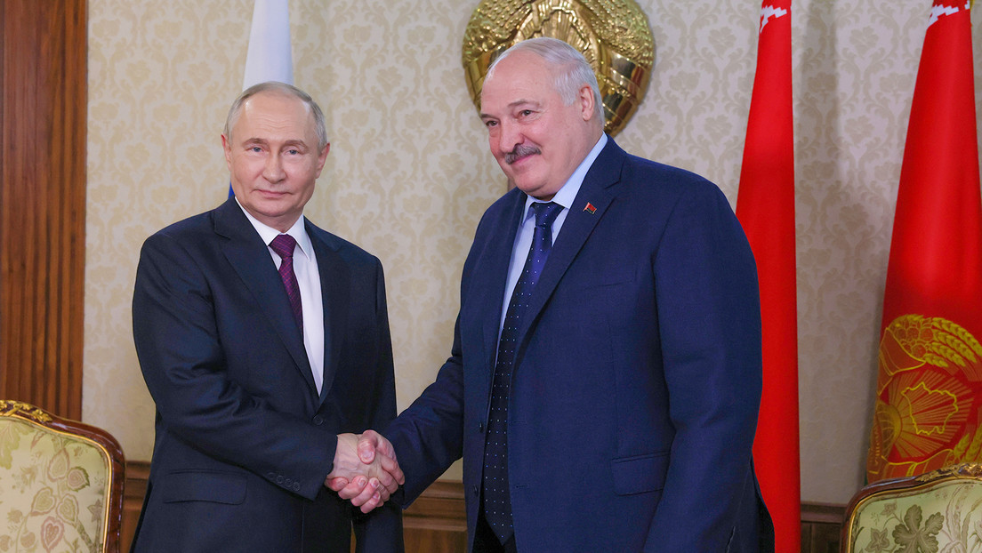 Putin y Lukashenko abordan opciones para responder a las amenazas en las fronteras