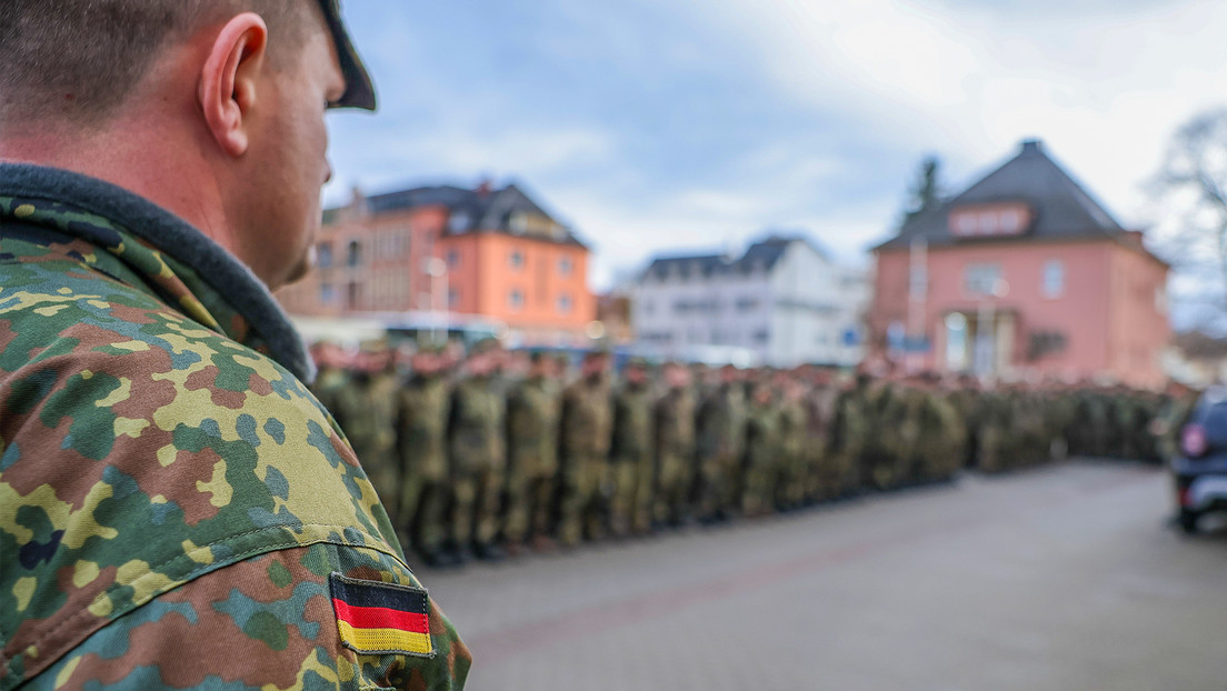 Bild: Alemania no solo carece de tanques y aviones, sino también de uniformes