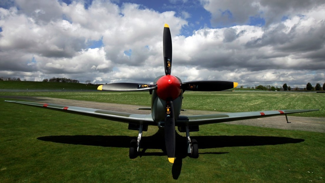 Un piloto británico muere al estrellarse el caza de la II Guerra Mundial que pilotaba