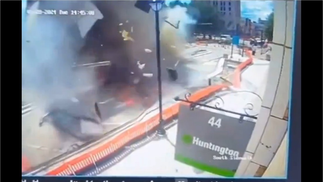 VIDEO: Fuerte explosión destruye parte de un banco en EE.UU.