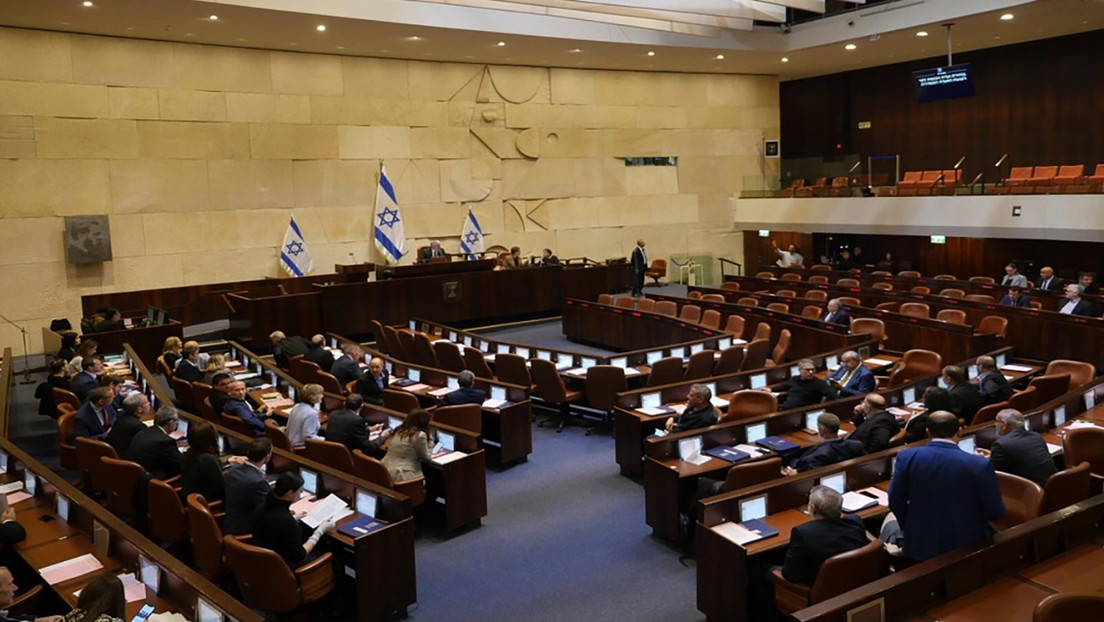 Presentan una moción para disolver el Parlamento israelí