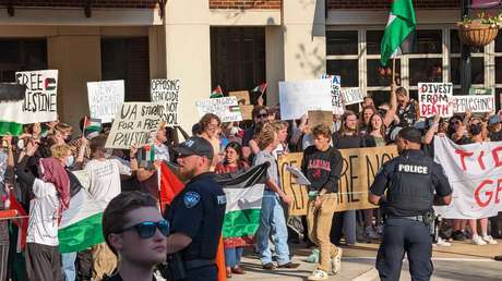 Estudiantes propalestinos y proisralíes concuerdan en una cosa: "¡Fuck Joe Biden!" (VIDEO)