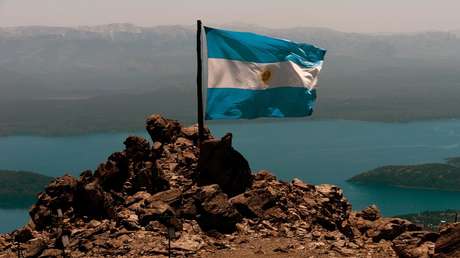 Milei tumba un decreto que impedía los desalojos en tierras indígenas-idesotv-noticias-ica El Gobierno de Milei restituye a Parques Nacionales tierras cedidas a una comunidad mapuche