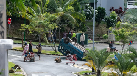 VIDEO: Escenas de devastación por fuertes disturbios en Nueva Caledonia