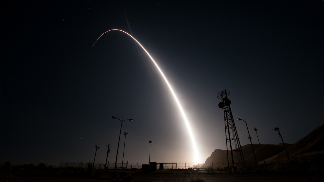 EE.UU. lanza de prueba un misil balístico Minuteman III
