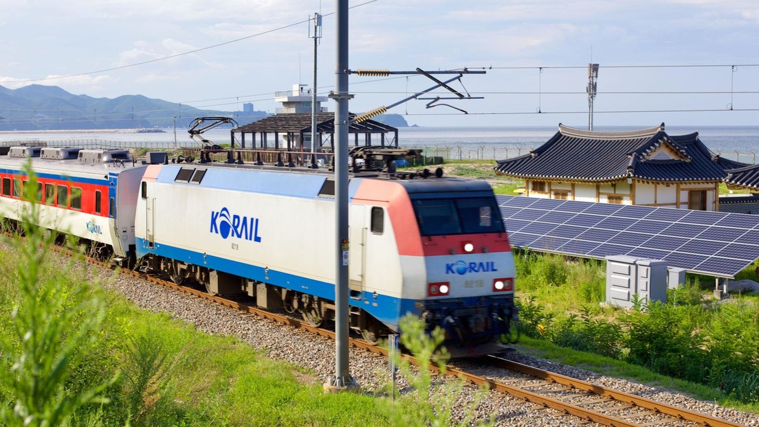 Corea del Sur denuncia que Pionyang está demoliendo parte del ferrocarril intercoreano
