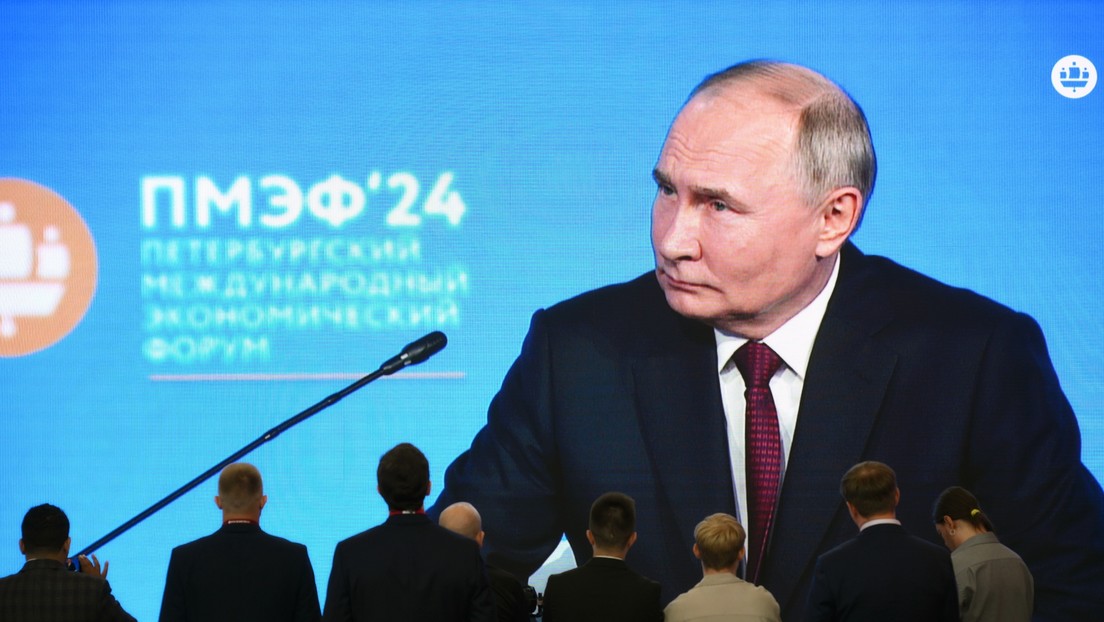 Putin: El BRICS busca crear un sistema de pago independiente