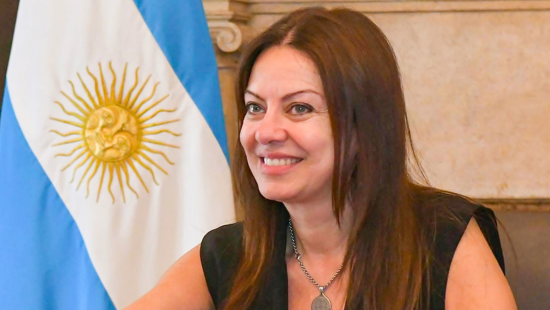 Ministra de Capital Humano de Argentina denuncia que intentaron ingresar a su casa