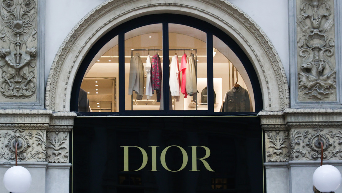 Acusan a contratistas de Dior de explotar a trabajadores