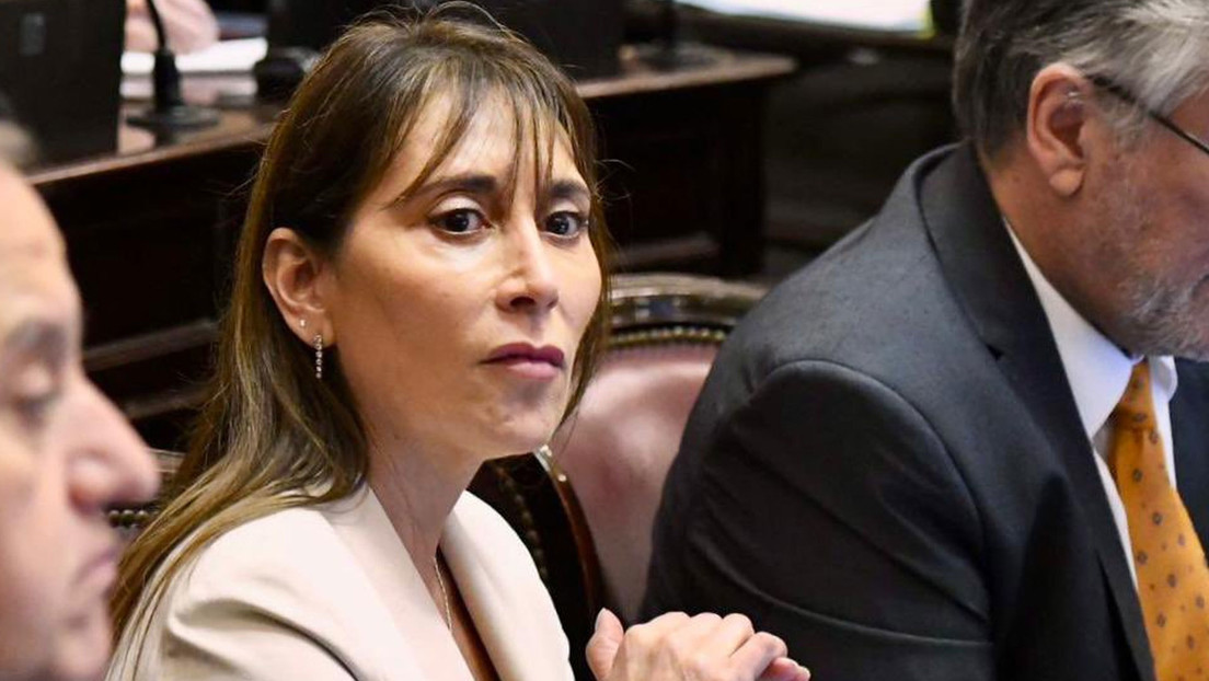 Una senadora argentina tacha a Milei  de "enfermo mental"