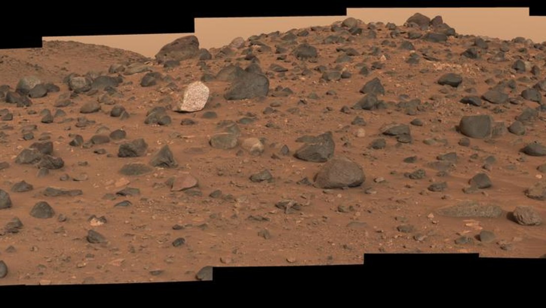 Encuentran una intrigante roca al cruzar lo que fue un río marciano hace millones de años