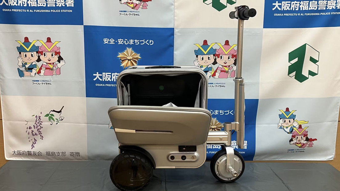 Detienen a la primera persona en Japón por "conducir" una maleta eléctrica