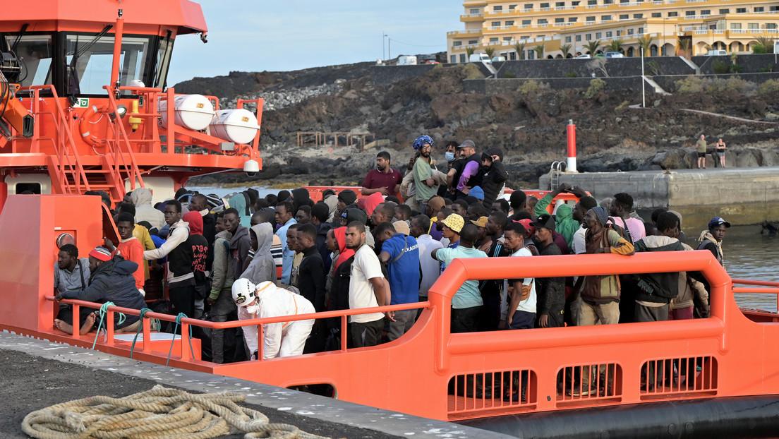 Canarias desbordada y al límite: exigen solidaridad para acoger a menores migrantes en España