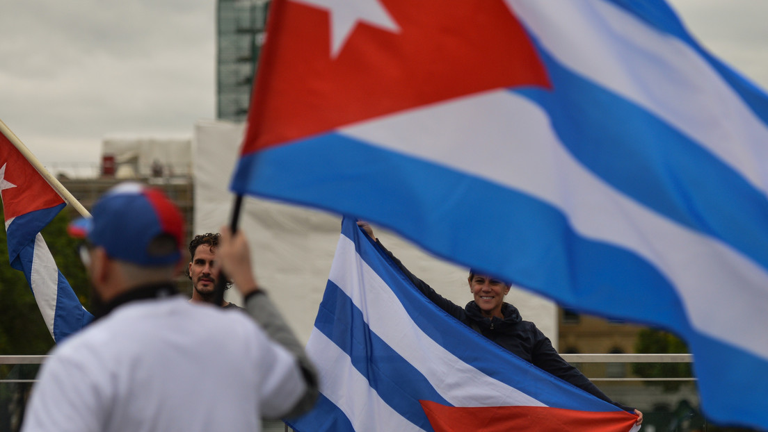 Presentan en Cuba proyectos de ley para mejorar la vida de sus ciudadanos en el exterior