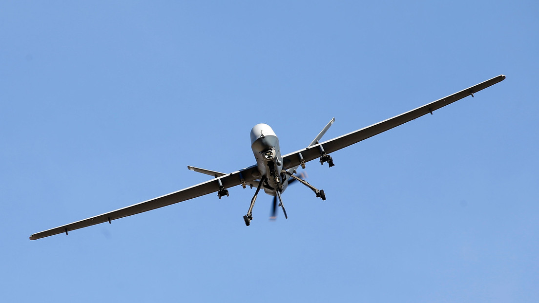 Un dron MQ-9 Reaper estadounidense se acerca peligrosamente a un caza Su-35 ruso