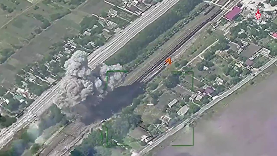 VIDEO: Misiles rusos aplastan tropas de Ucrania y blindados estadounidenses