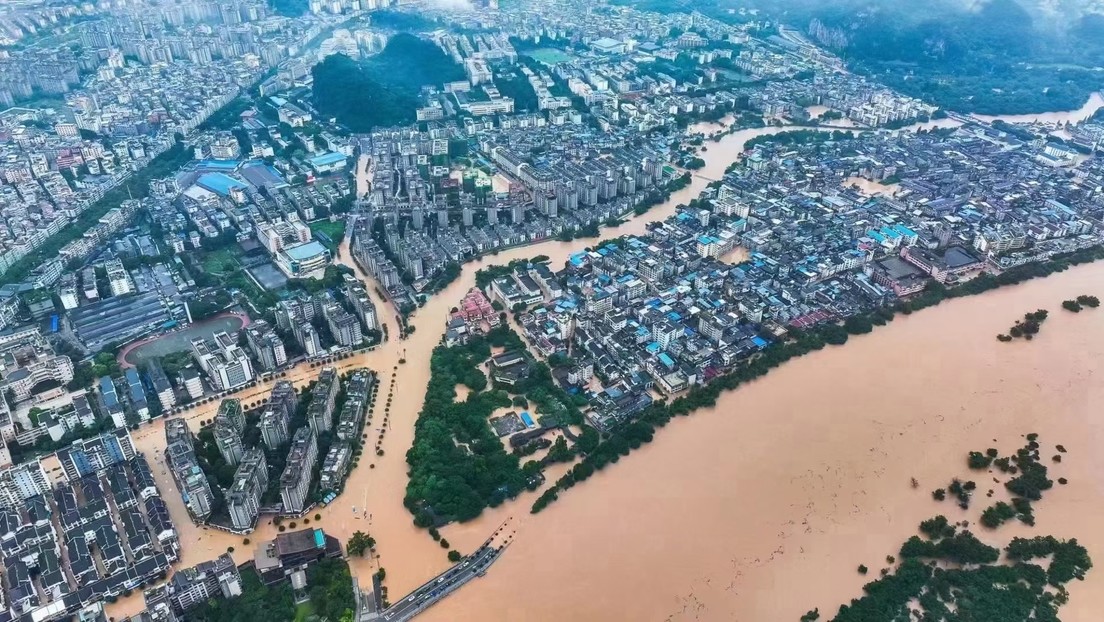 China, en alerta máxima por lluvias torrenciales