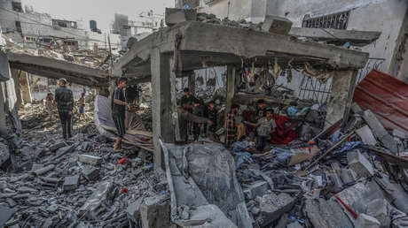 "Que Netanyahu arda en el infierno": Un diputado rompe en llanto durante discurso sobre Gaza