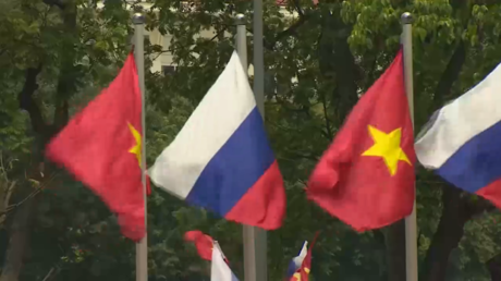 VIDEO: Hanói se prepara para la visita de Putin