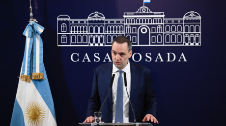 Vocero de Milei rechaza pacto de impunidad con bolsonaristas golpistas que huyeron de Brasil