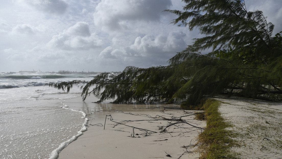 Huracán Beryl alcanza categoría 5, potencialmente catastrófica