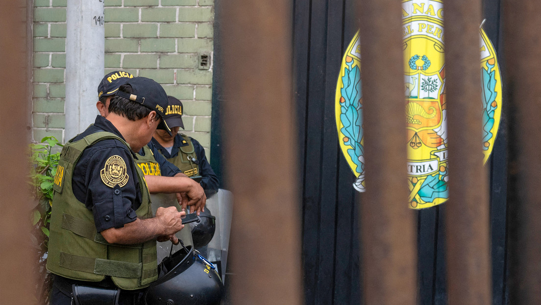 Violación grupal dentro de la Policía de Perú: suboficial denuncia agresión de 10 efectivos