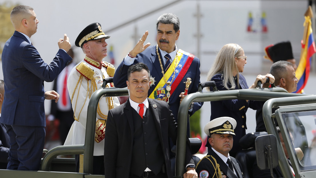 Maduro critica a Milei y envía un mensaje al Comando Sur de EE.UU.