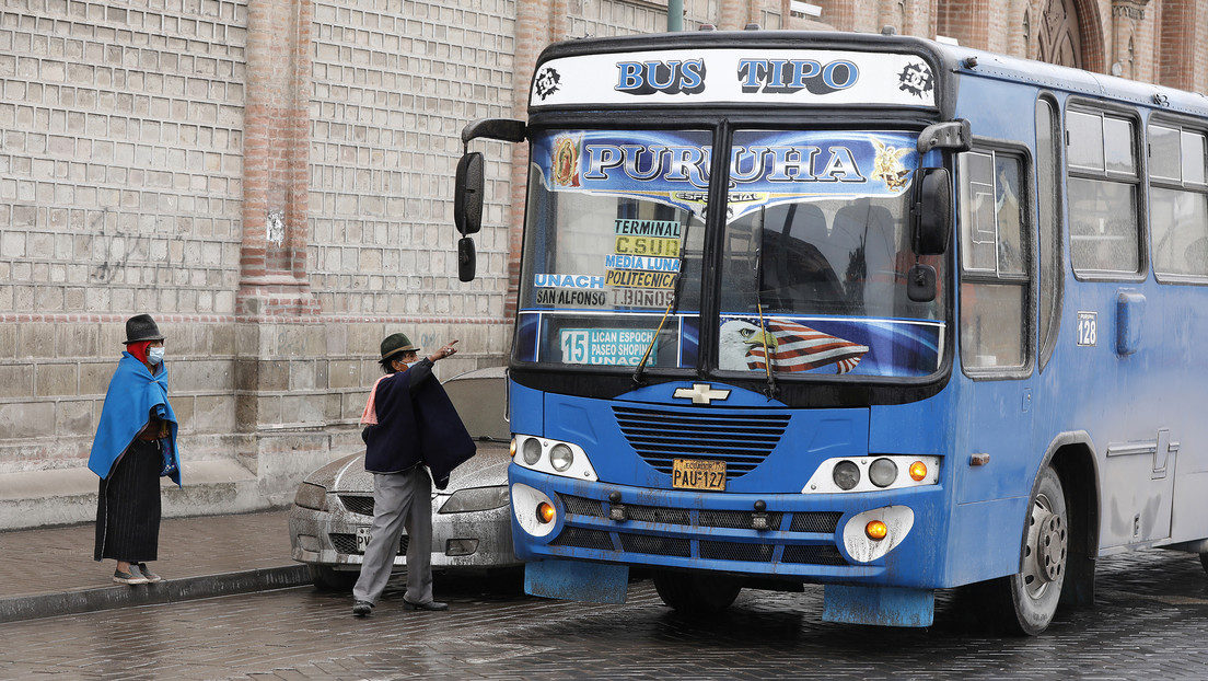 Transportistas convocan a paro nacional en Ecuador