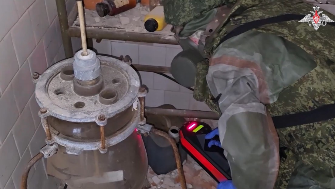 VIDEO: Militares rusos descubren un laboratorio ucraniano de producción de sustancias tóxicas