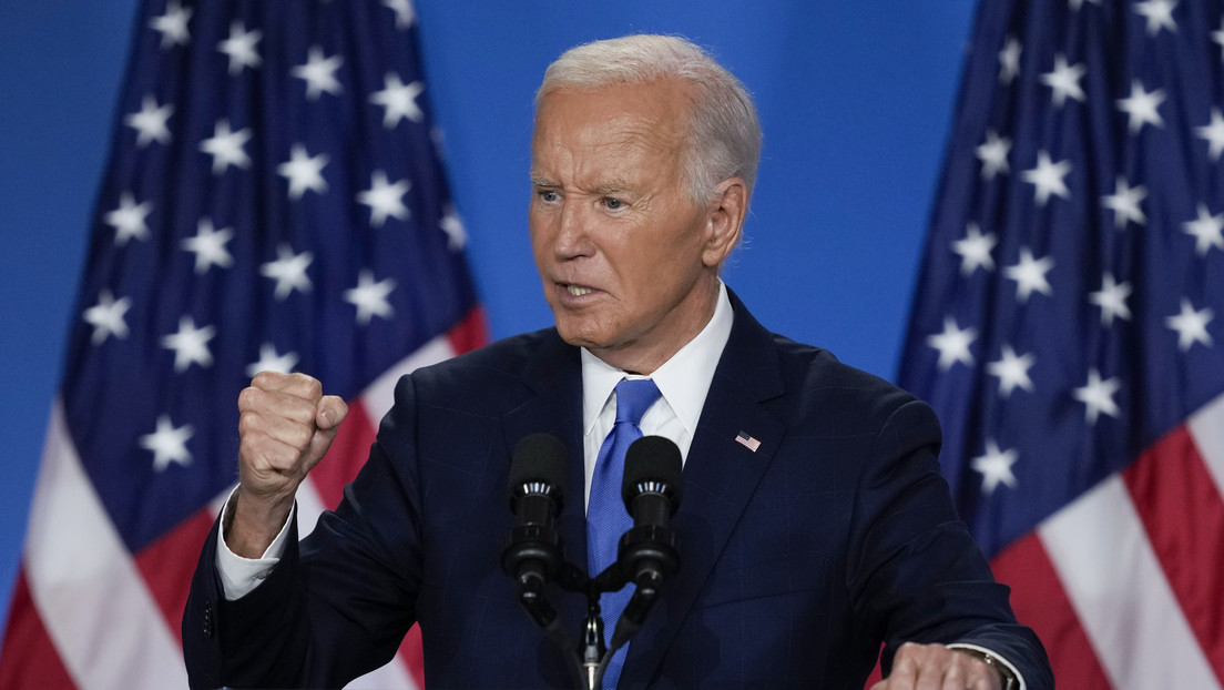 El equipo de Biden pone a prueba la lealtad de los demócratas