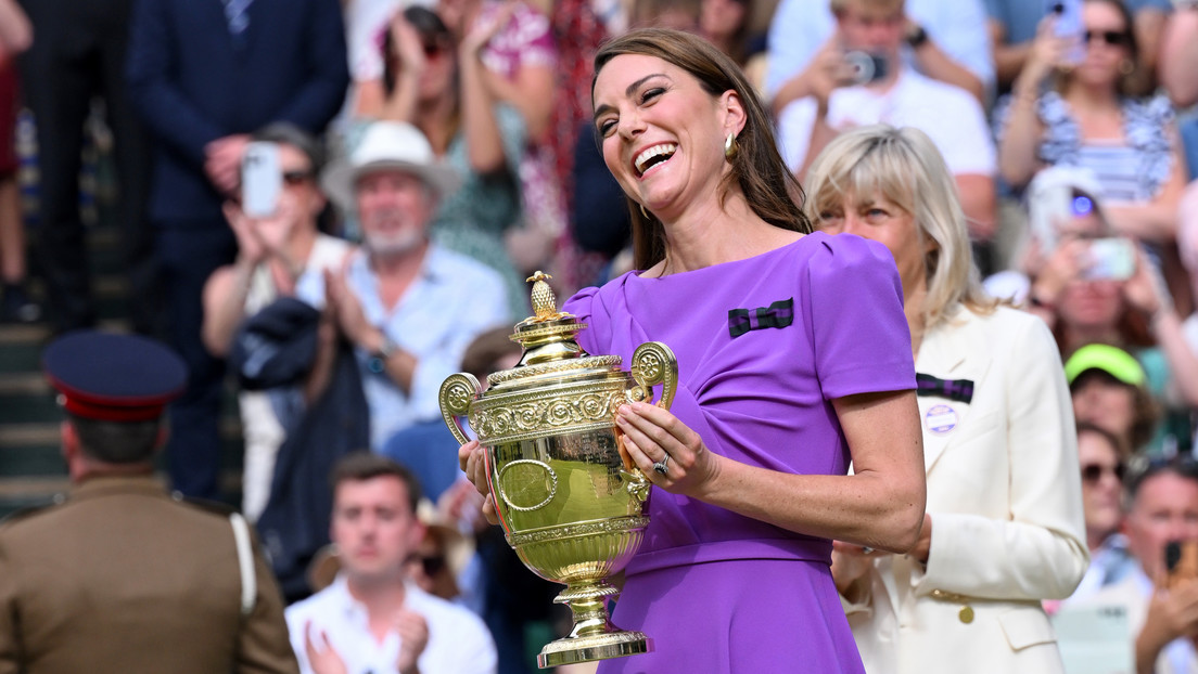 Kate Middleton hace otra aparición pública tras ser diagnosticada de cáncer (VIDEO)