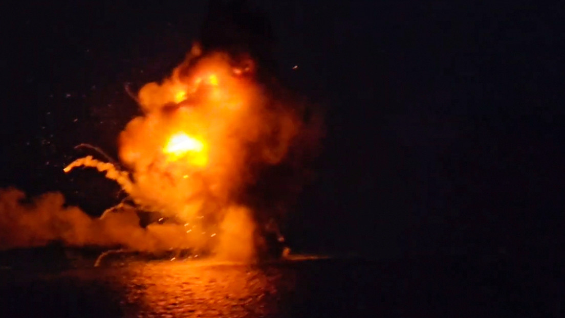 Rusia destruye 10 drones marinos ucranianos en el mar Negro (VIDEO)