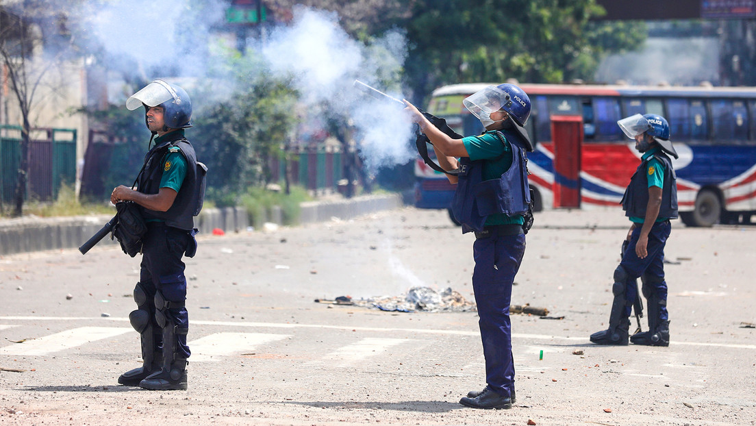 Toque de queda en Bangladés: el Ejército tiene orden de disparar a los manifestantes
