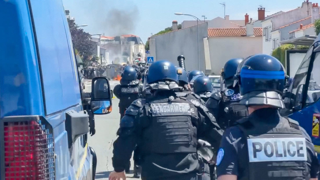 VIDEOS: Choques entre manifestantes y la Policía en la ciudad francesa de La Rochelle