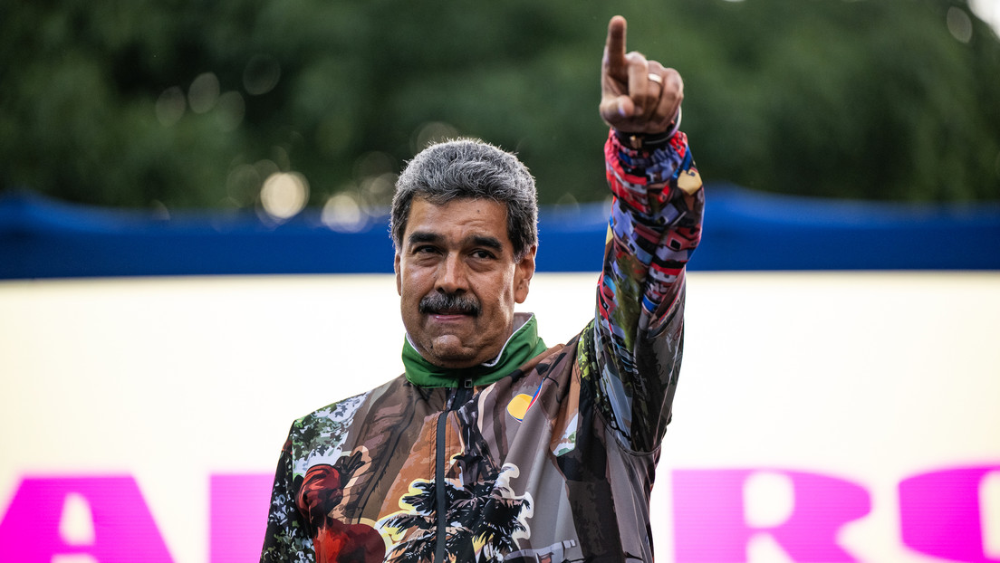 Maduro denuncia planes violentos de la oposición extremista
