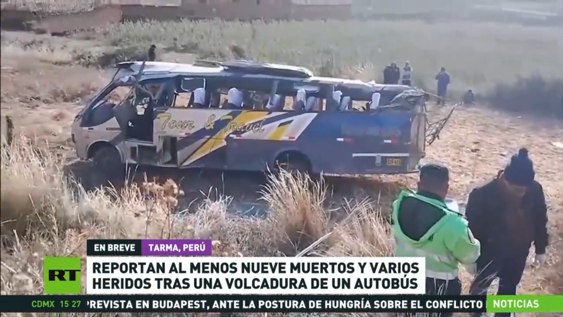 Reportan al menos 9 muertos y varios heridos en una volcadura de autobús en Perú