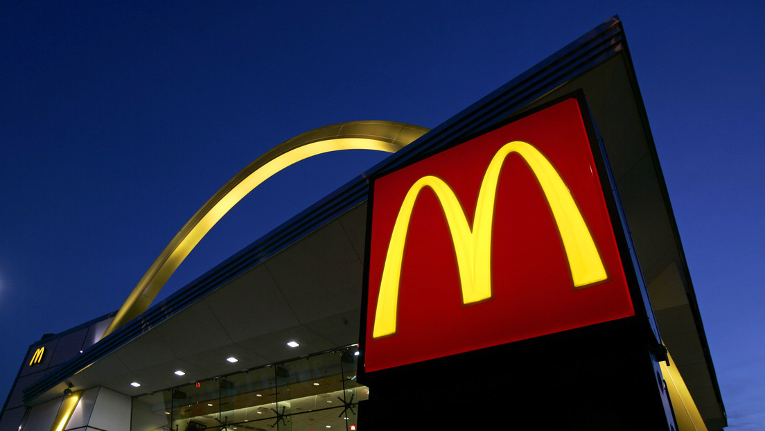 Las ventas globales de McDonald's caen por primera vez en años por esta razón