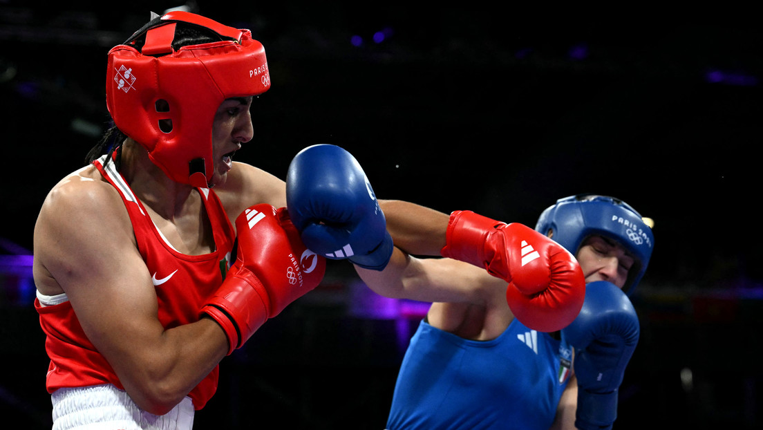 Boxeadora excluida de certámenes femeninos gana combate olímpico al retirarse su rival en segundos