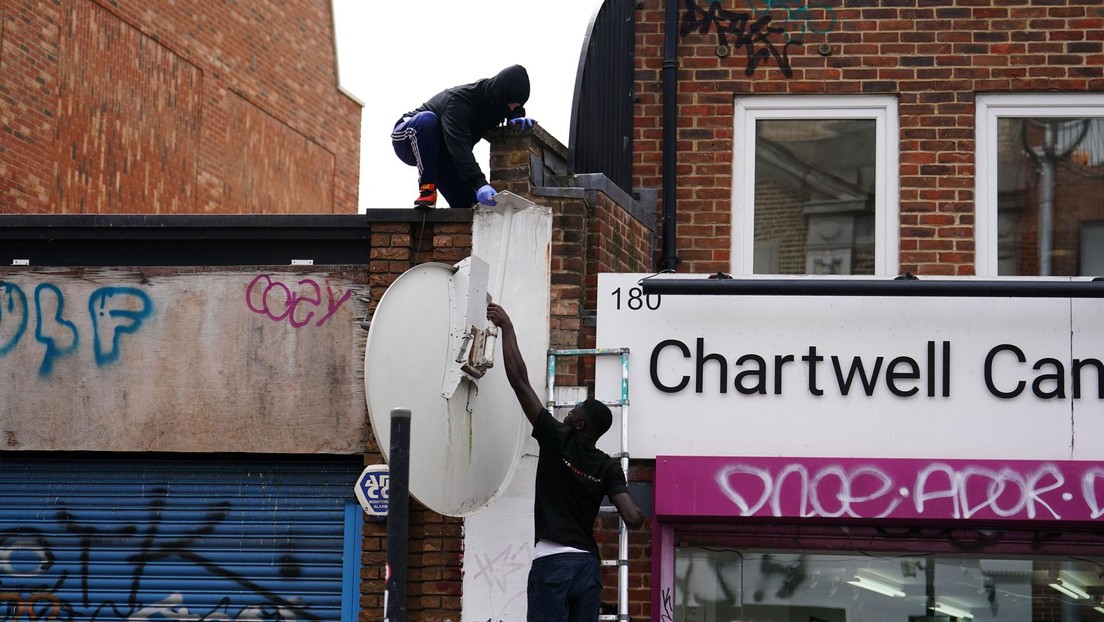 Roban una obra de Banksy en Londres una hora después de su aparición