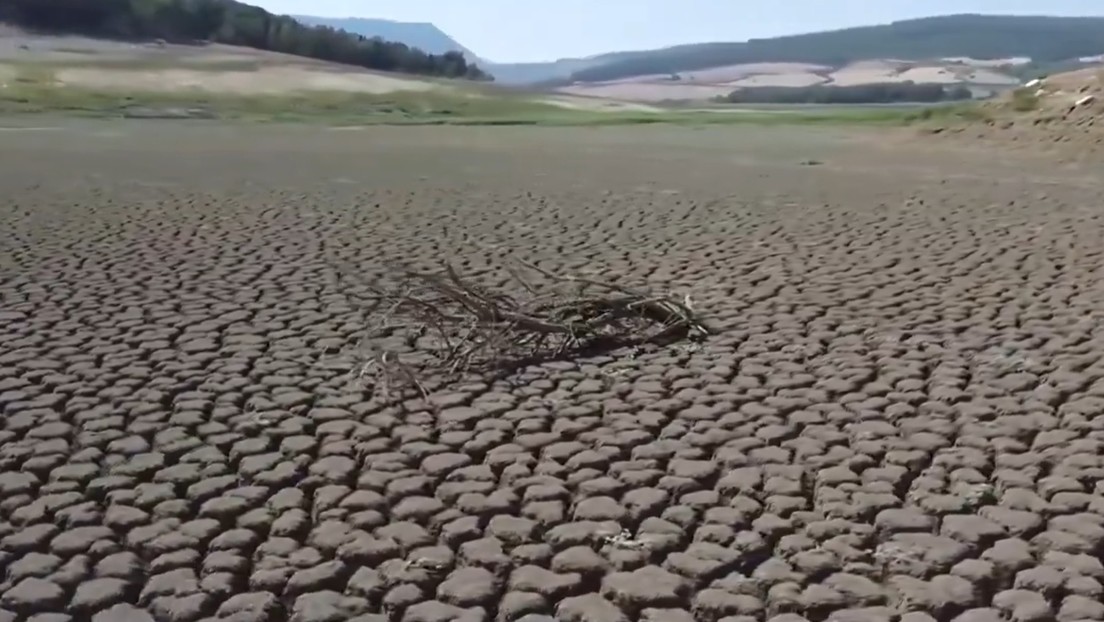 Desaparece un importante lago en la isla más grande del Mediterráneo (VIDEO)