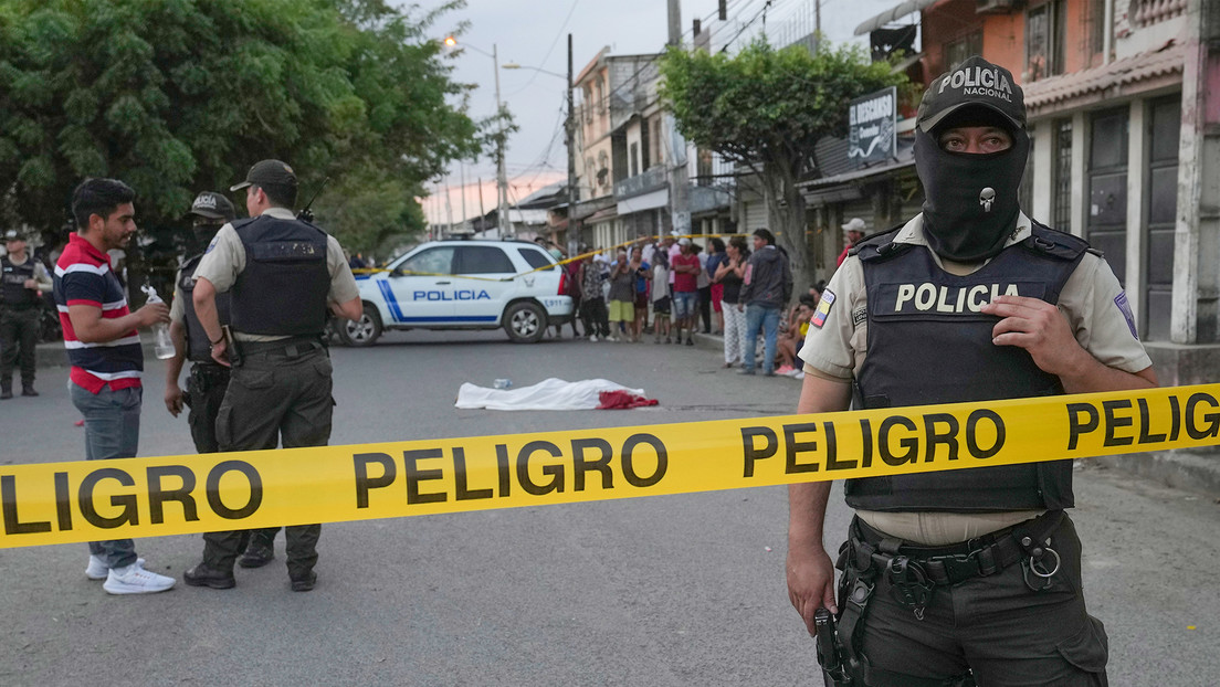 Hallan una cabeza humana a las afueras de un colegio en Ecuador