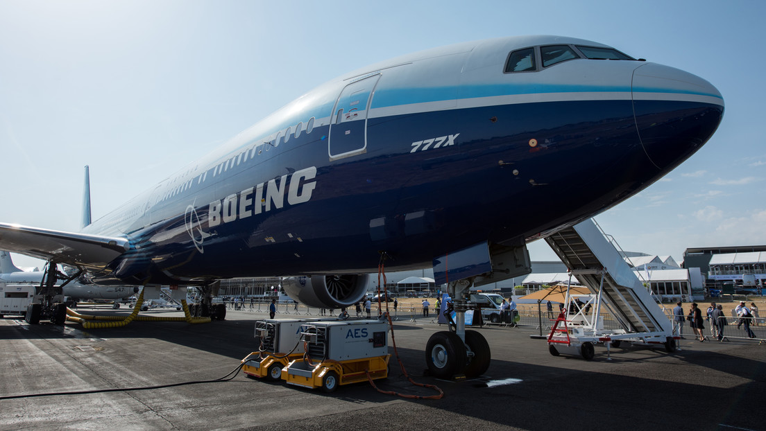 Boeing suspende pruebas en un avión por daños estructurales