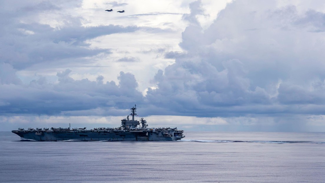 El portaviones estadounidense USS Abraham Lincoln llega a Oriente Medio