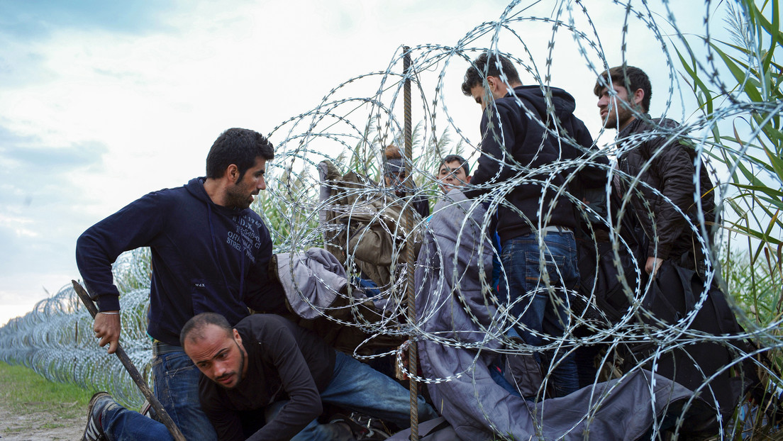 Hungría promete a los inmigrantes un "billete de ida" a Bruselas